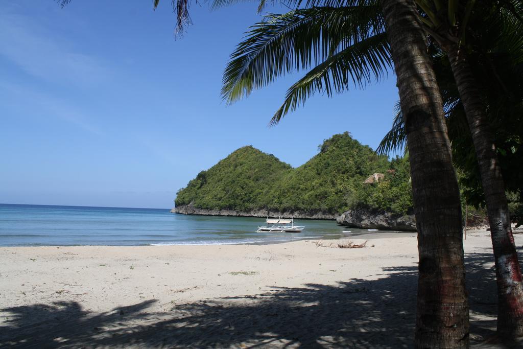 BLU MA RE GUESTHOUSE - Sugar Beach Sipalay Exterior foto